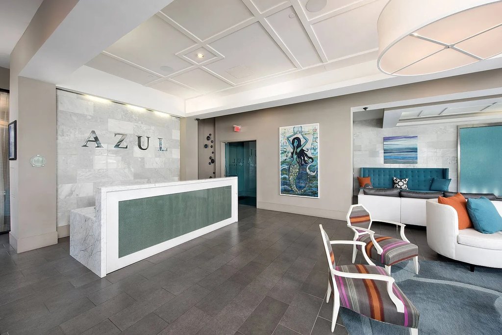 Azul Baldwin Park exterior