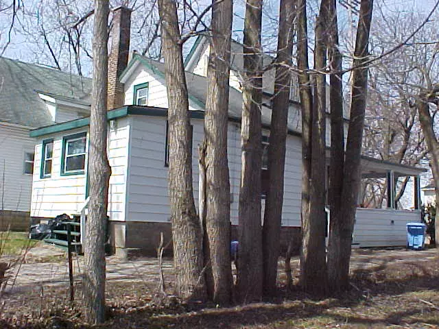 Baker Street Apartments Lansing Exterior