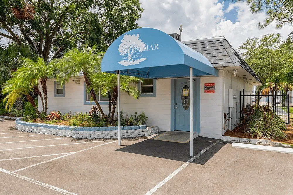 Bella Mar Apartment Homes exterior