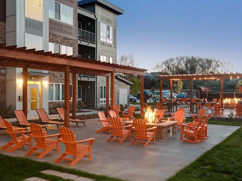 Boulder View Apartments exterior