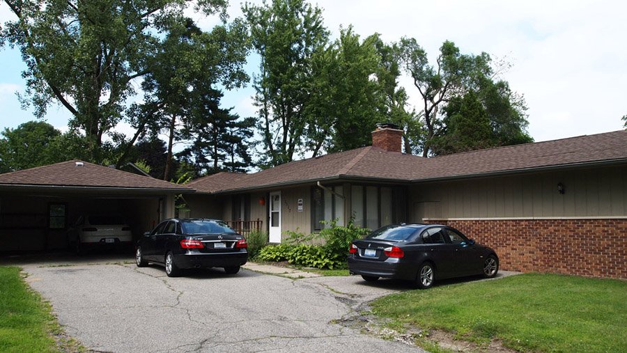 Cambria Drive Townhomes Exterior