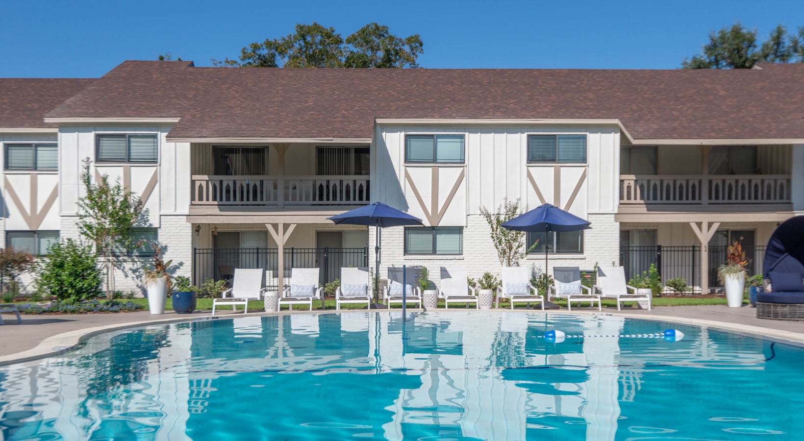 Camelot at UF Amenities