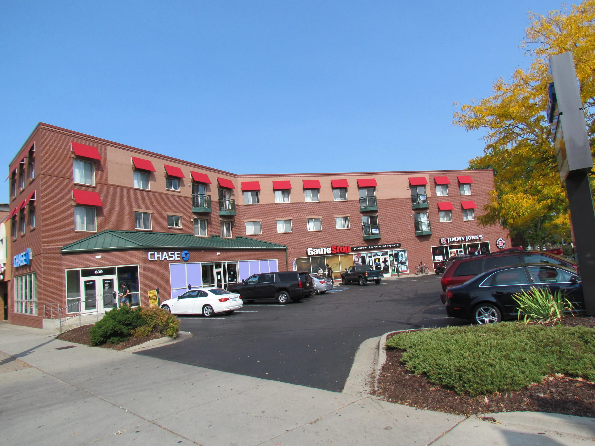 Campus Gate Amenities