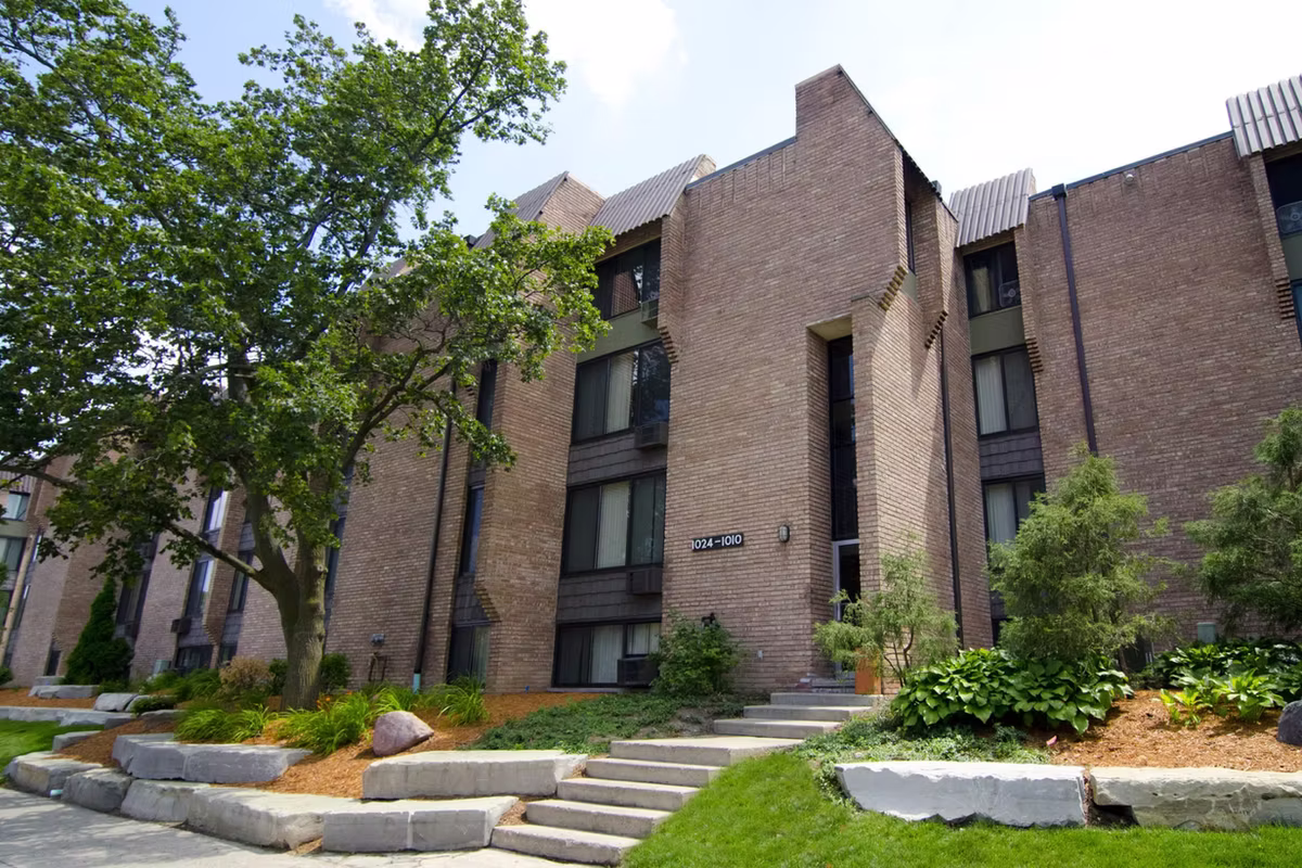 Capitol Villa Apartments Amenities