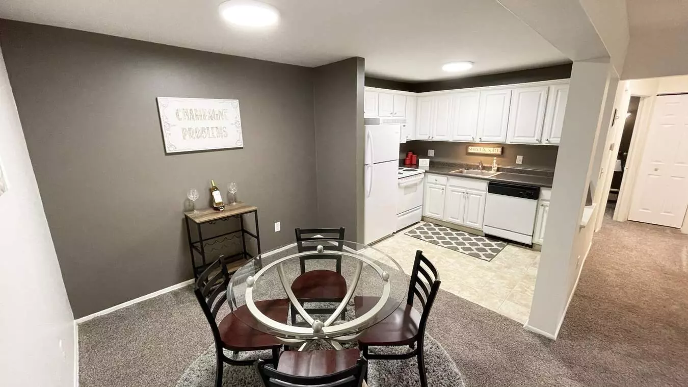 Capitol Villa Apartments Unit 2 Amenities