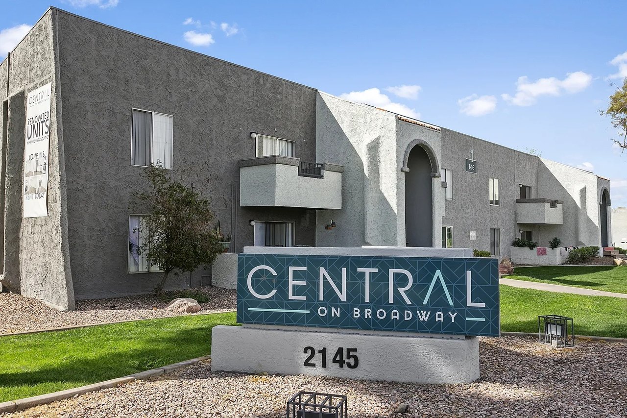 Central on Broadway exterior
