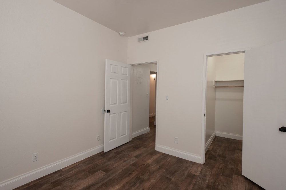 Clarendon House Amenities