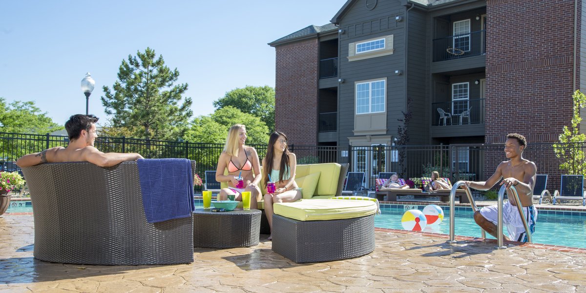 College Towne Apartments exterior