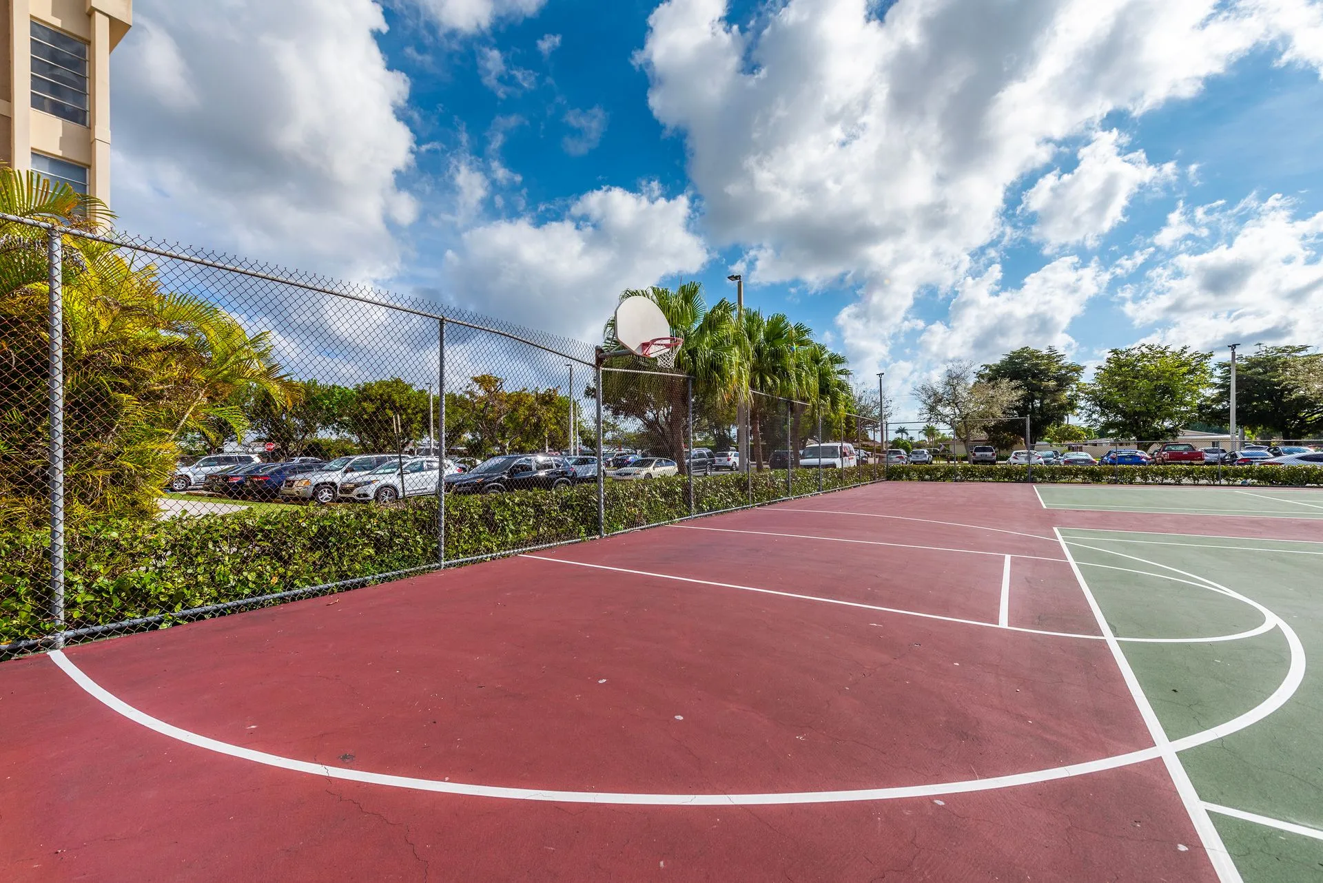 Coral Haven Apartments Amenities