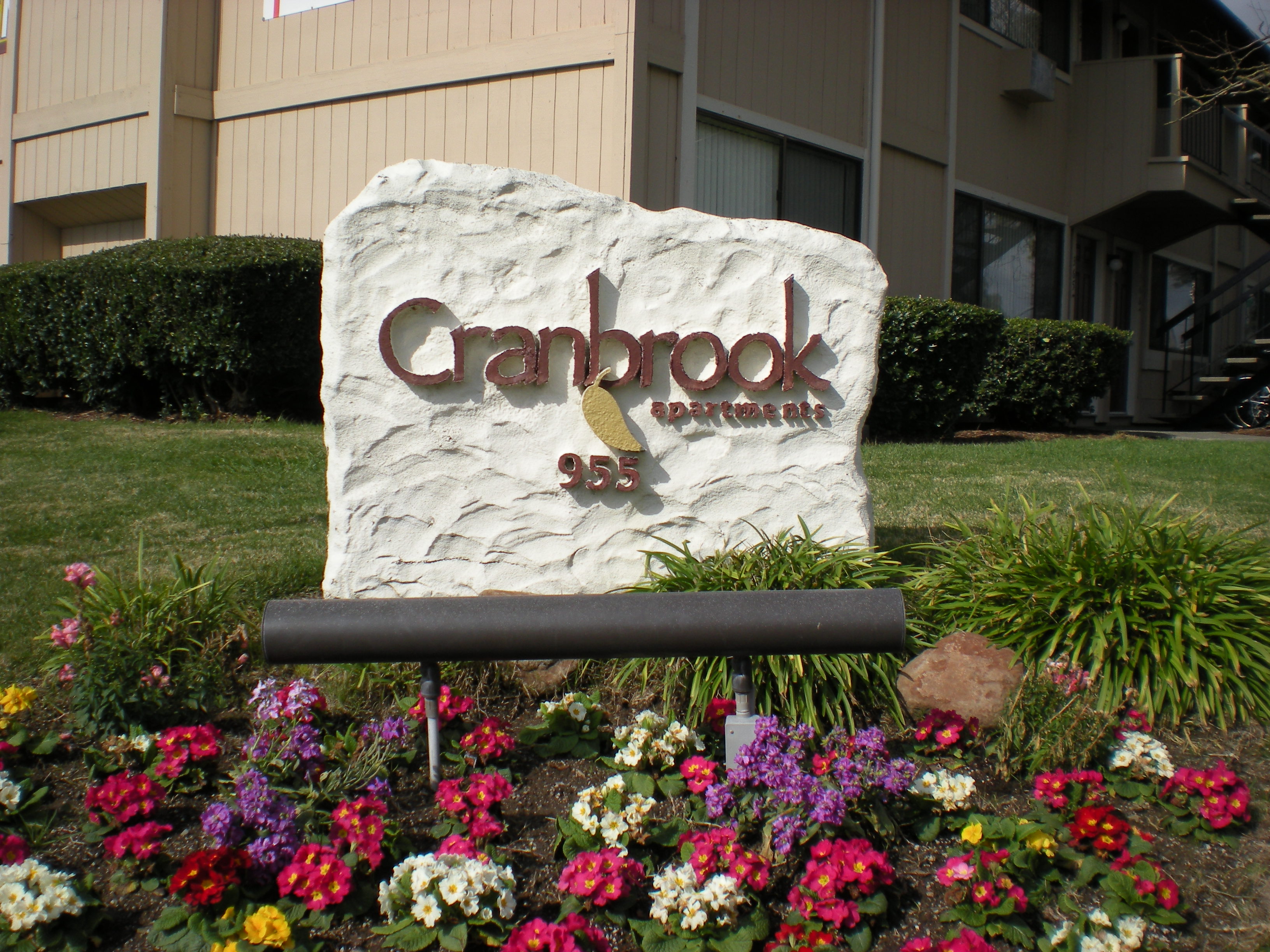 Cranbrook Apartments Exterior