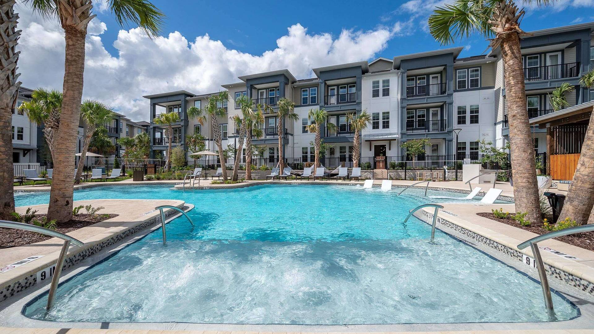 Cypress Longwood Amenities