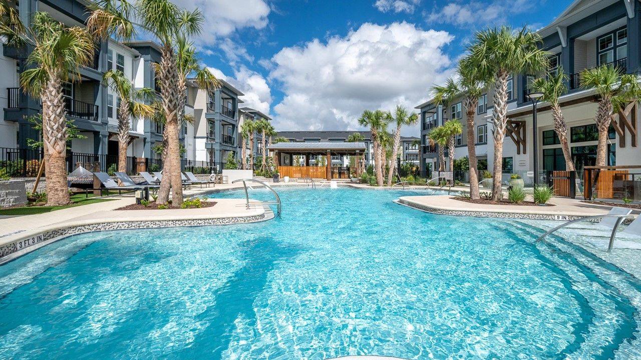 Cypress Longwood Amenities
