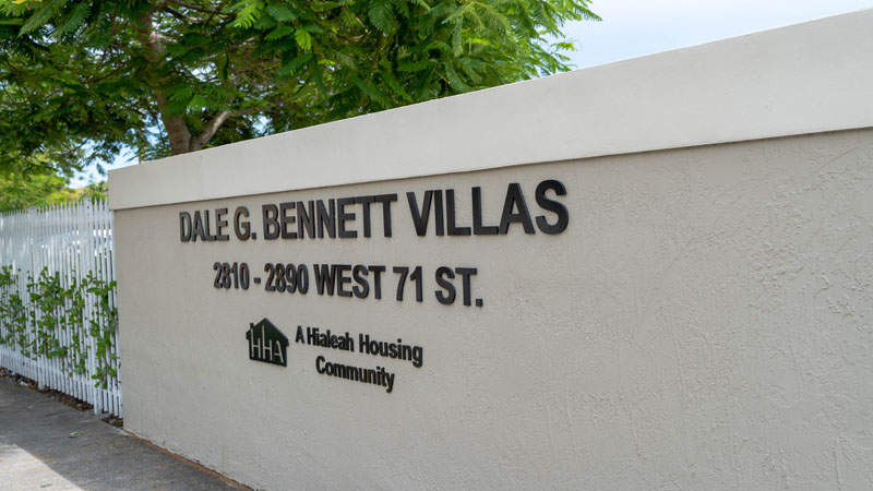 Dale G. Bennett Villas exterior