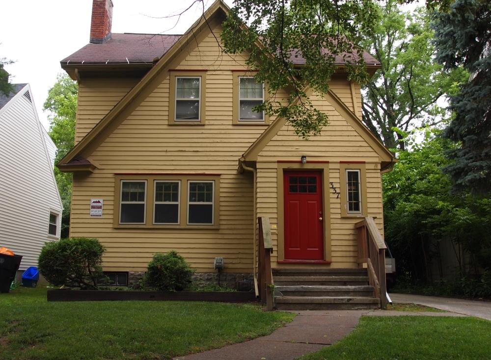 Division Street Homes 337 exterior