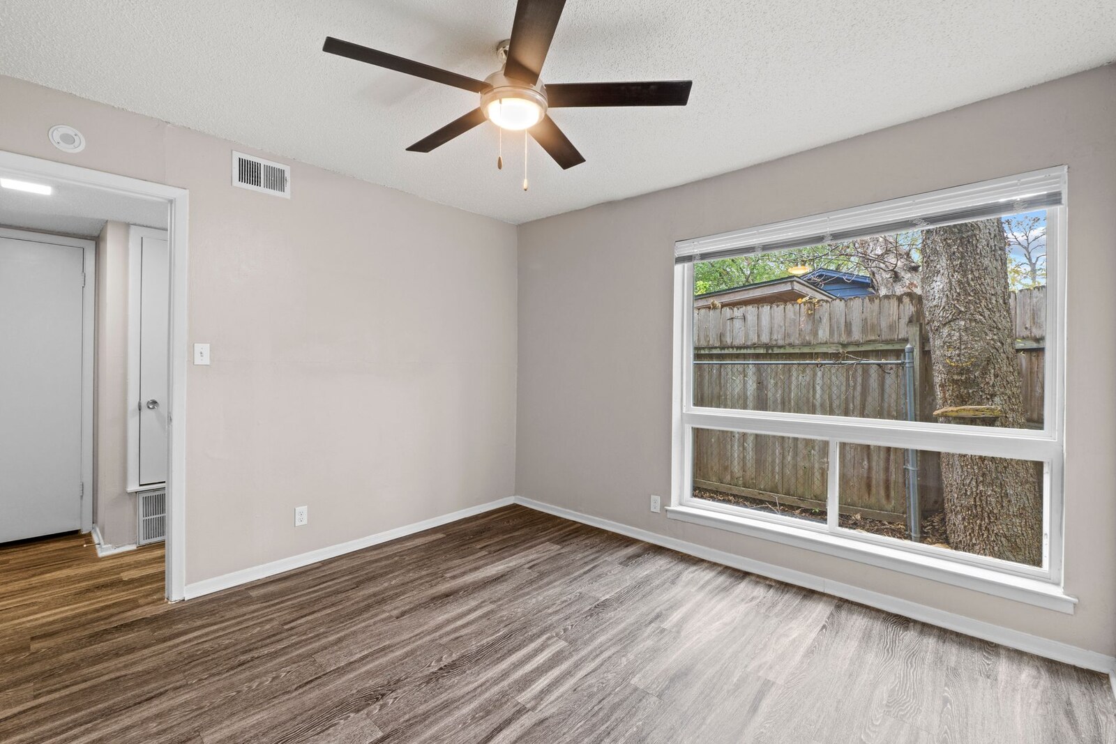 Duval Court Amenities