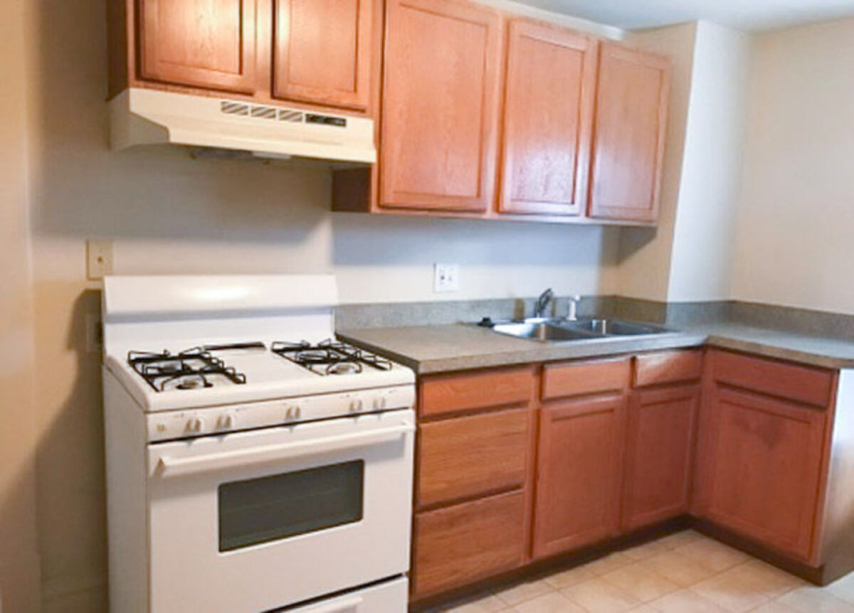 E Michigan Houses Amenities