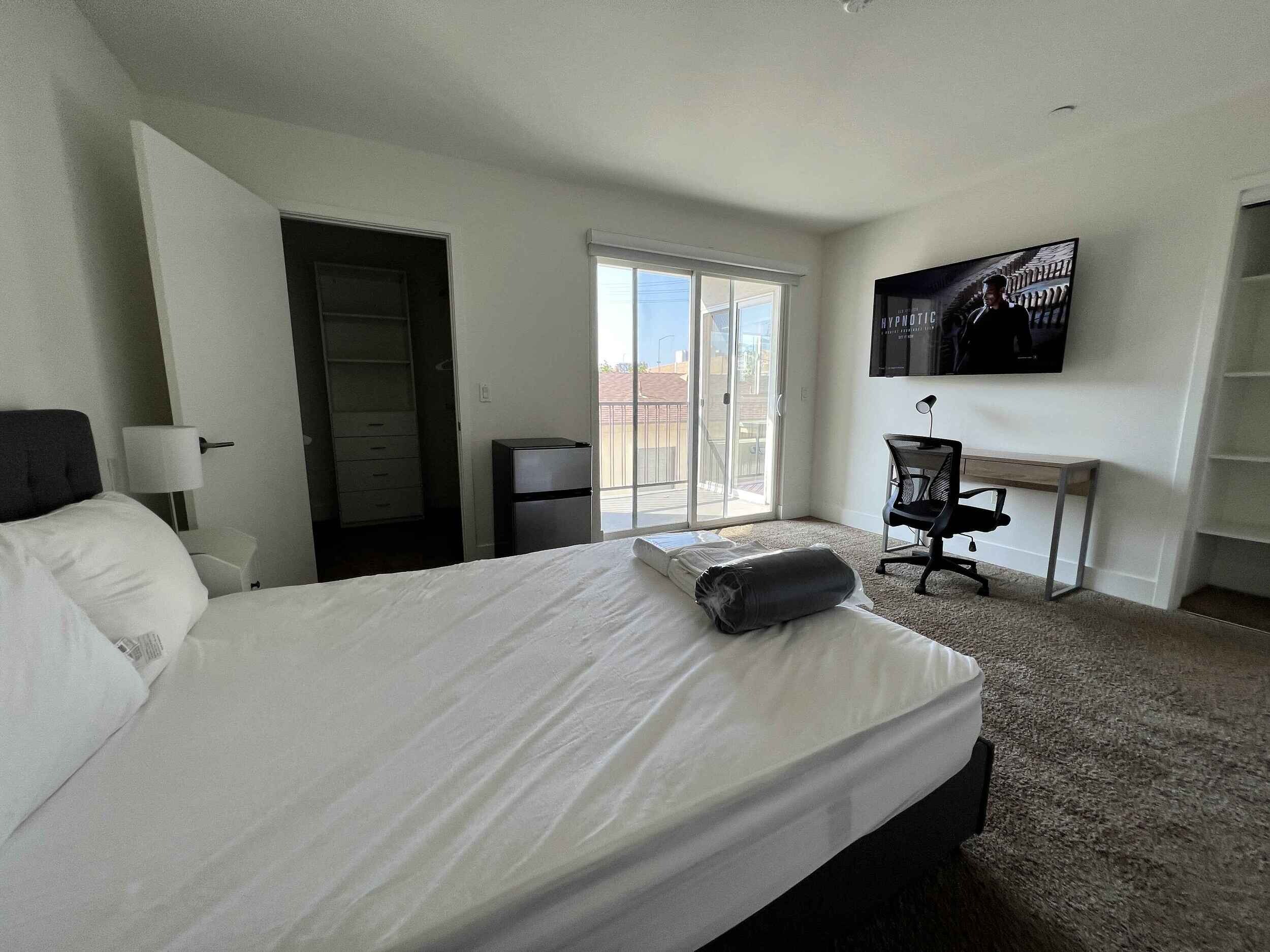 Ecco Beloit Amenities