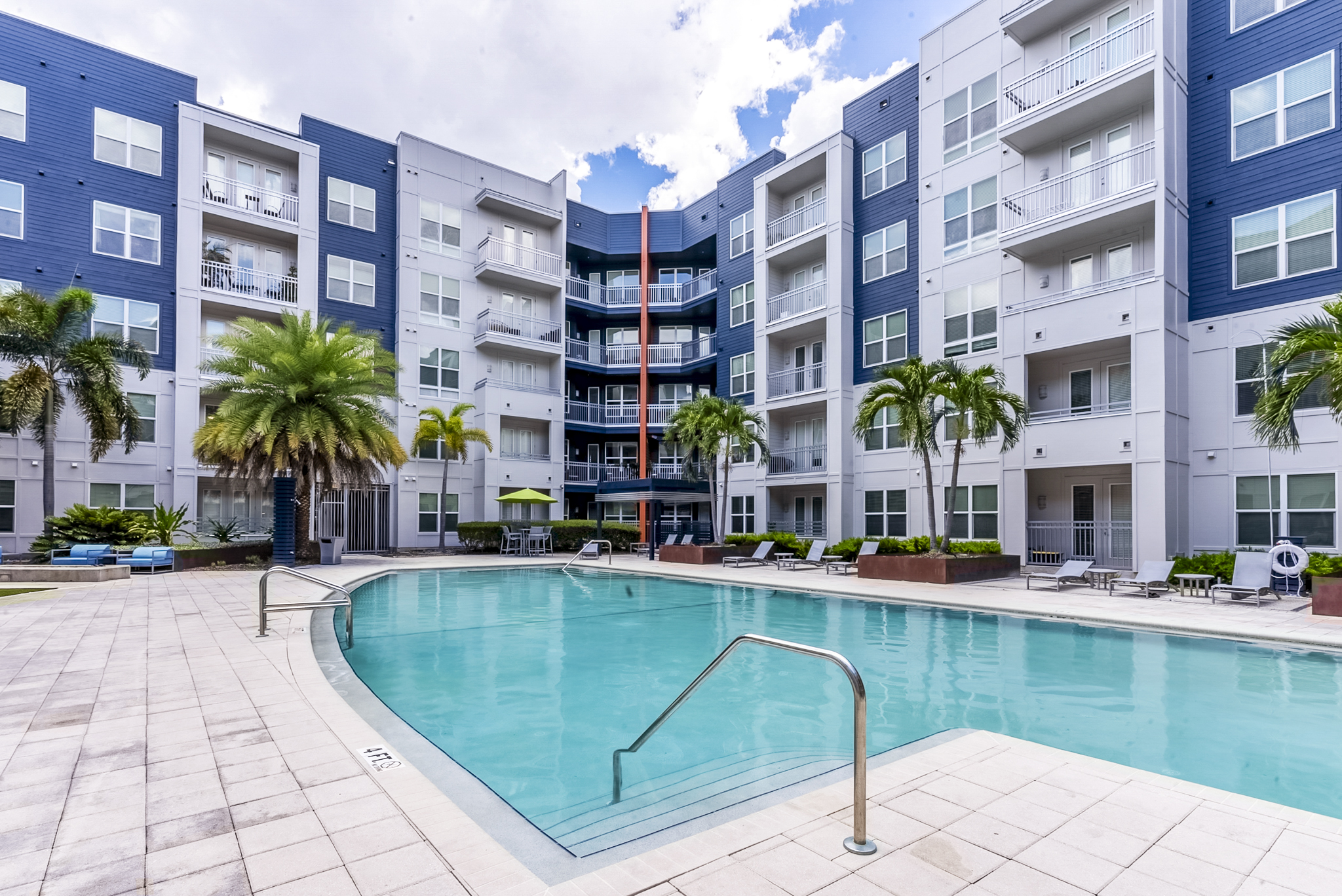 Edge at 1702 Exterior