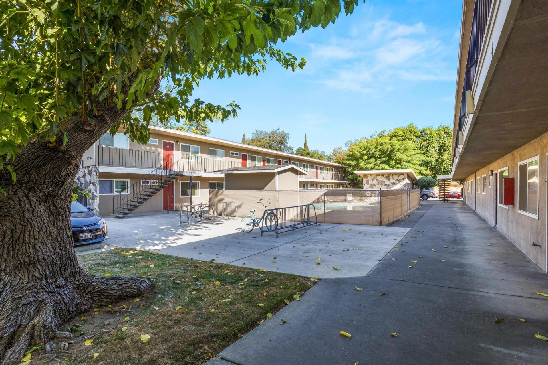 Eighth Street Apartments Exterior