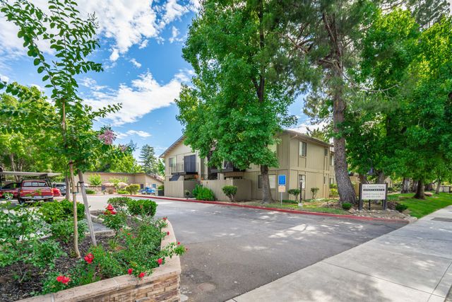El Camino Real Amenities