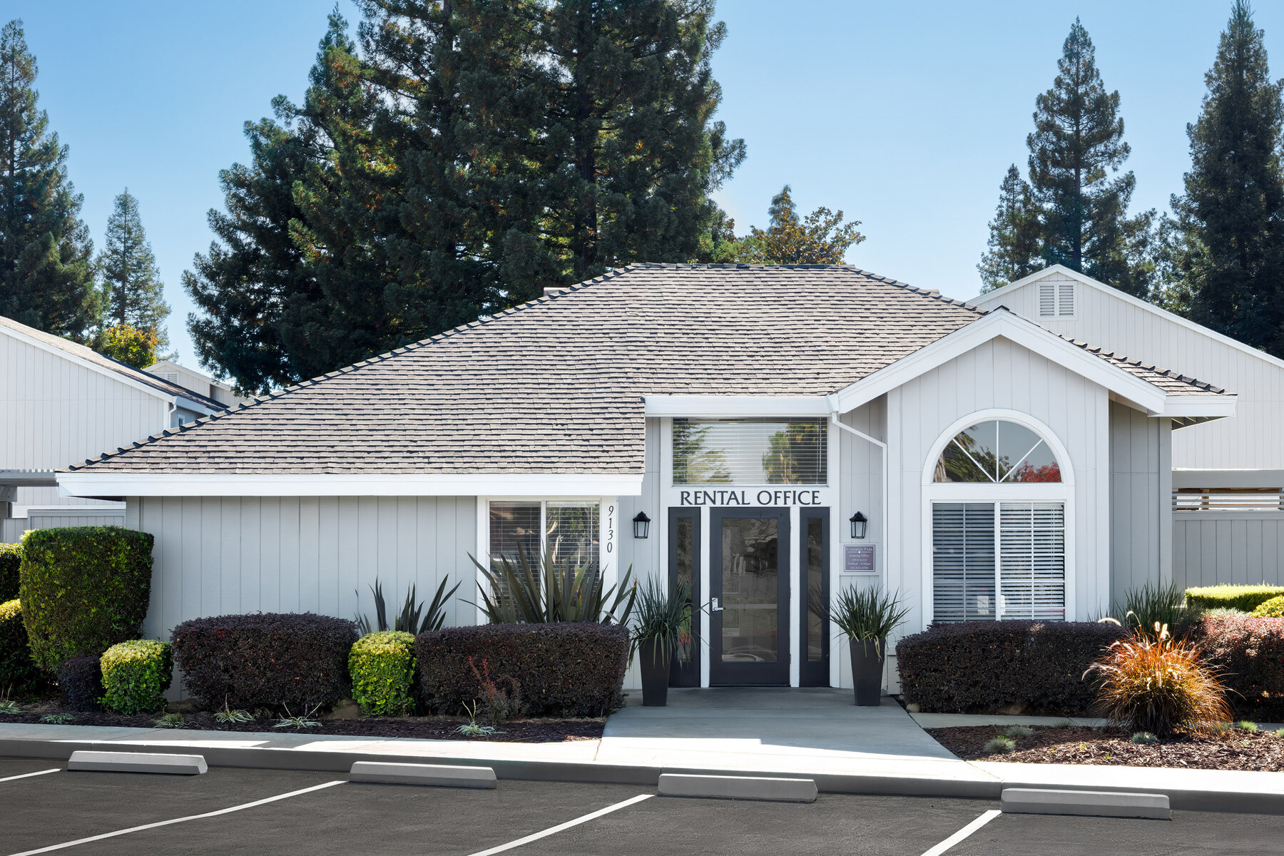 Evergreen Park Apartments Exterior