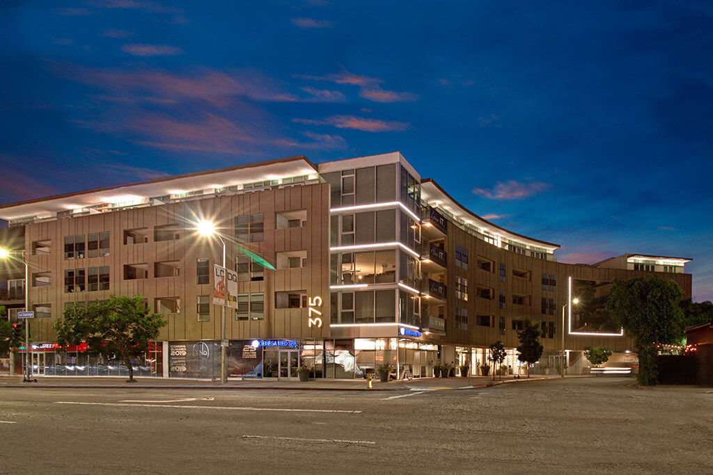 Fiona exterior