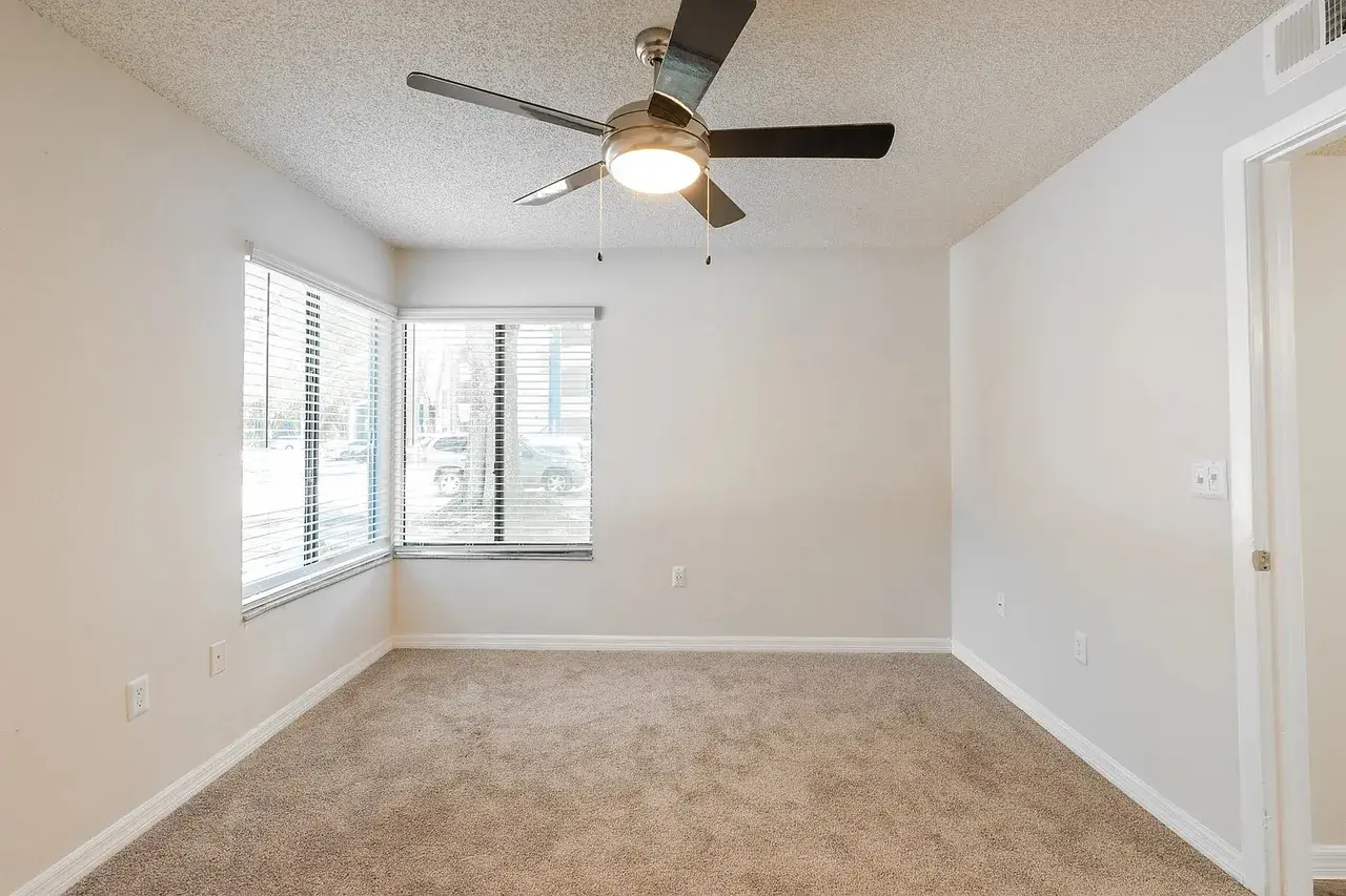 Fisherman's Landing Apartment Homes Amenities