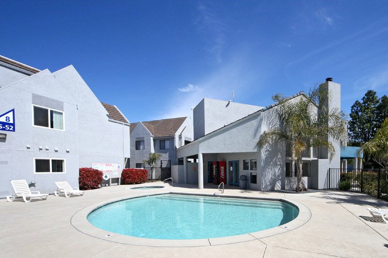 Fountain Circle Townhomes exterior