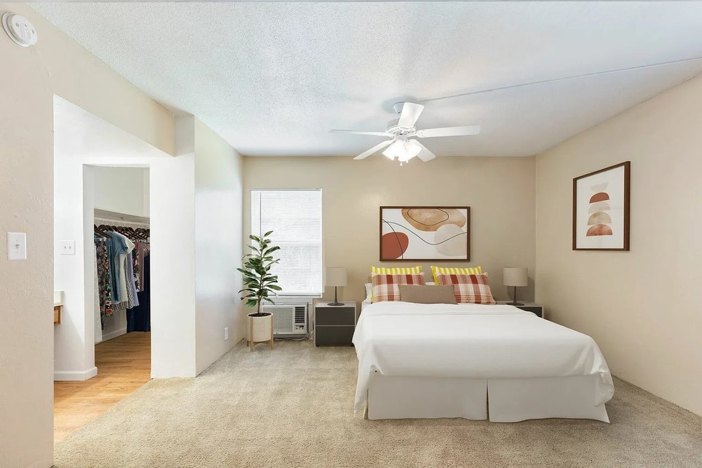 Franklin Pointe Exterior