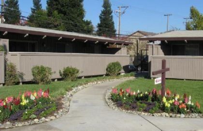 Garden Club Apartments exterior