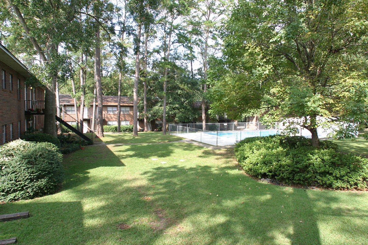 Georgetown Apartments exterior