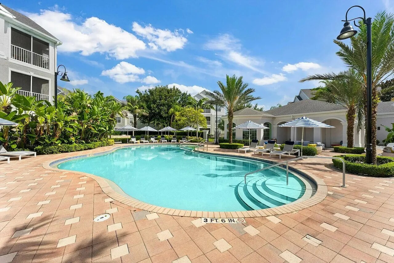 Grandeville at River Place exterior