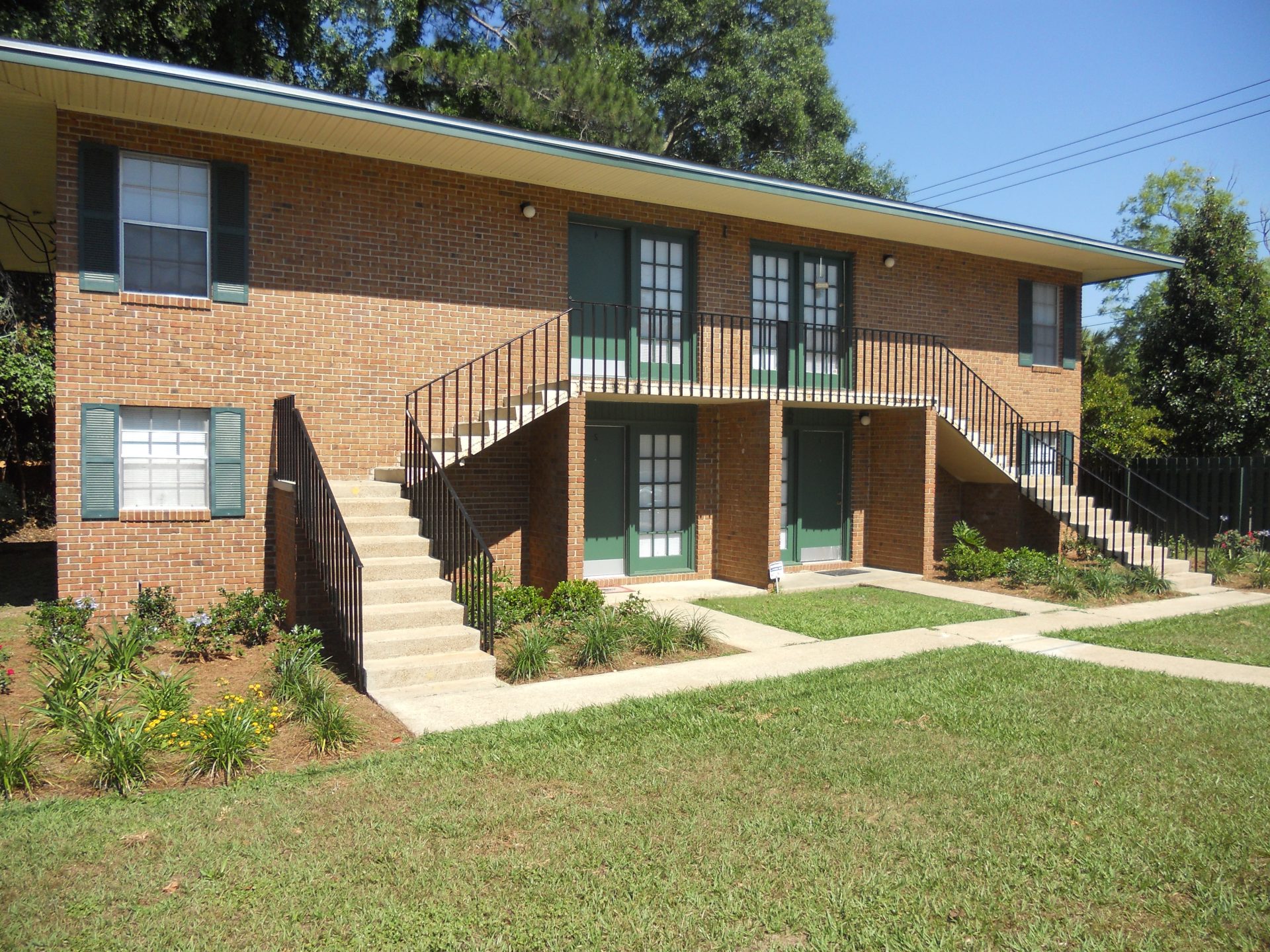 Green Briar Garden Homes exterior