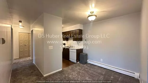 Greenlawn Apartments Lansing exterior