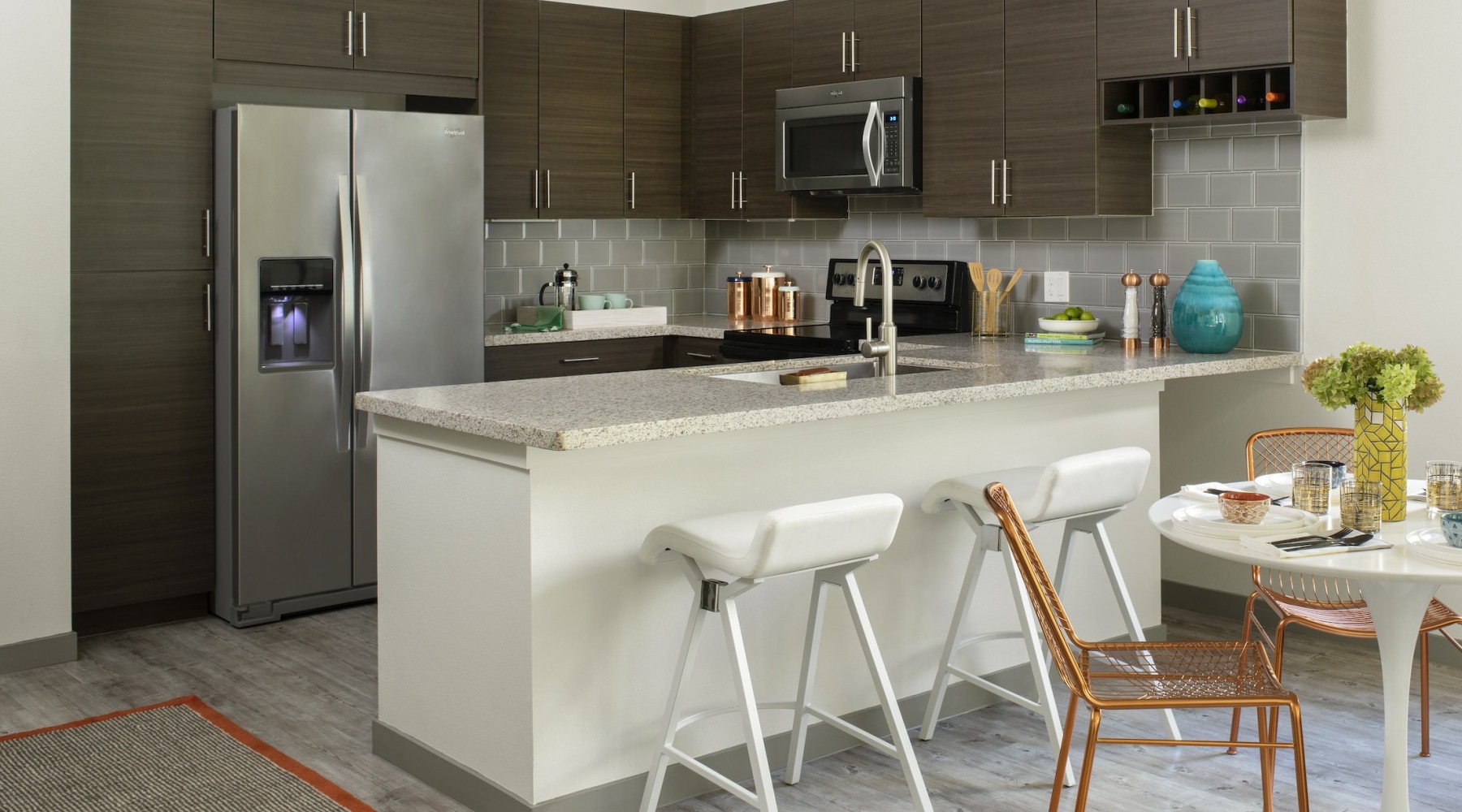 Griffis 3100 Pearl exterior