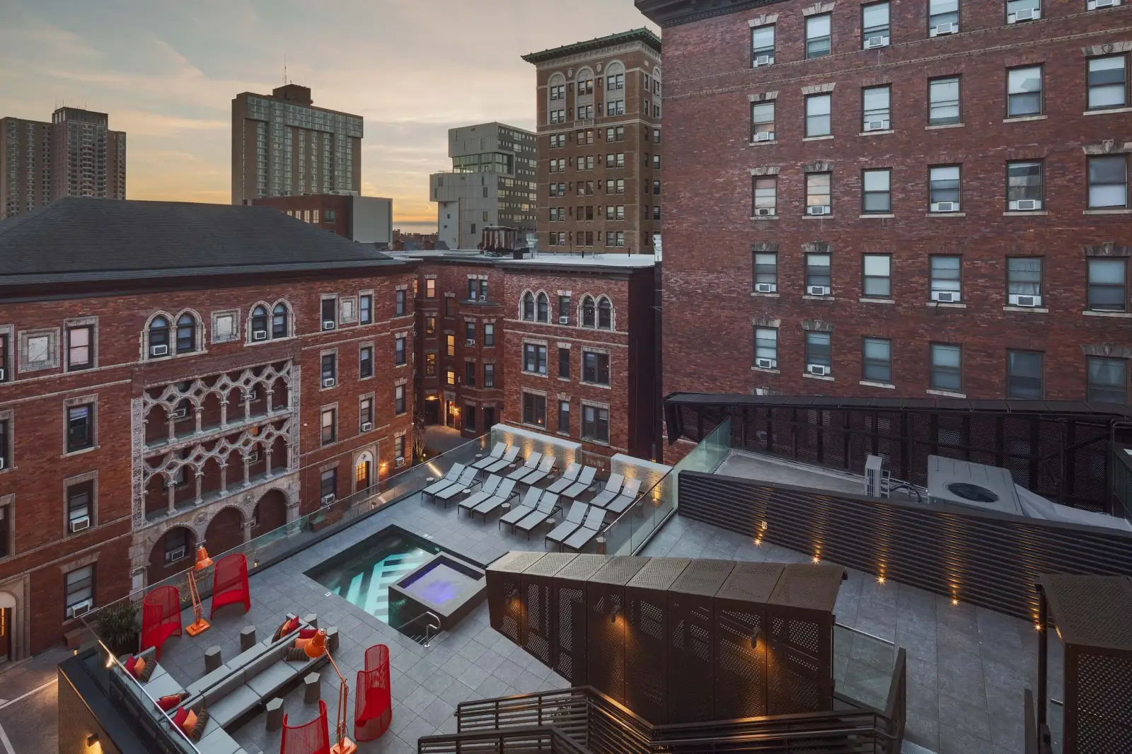 Hamilton Court Amenities