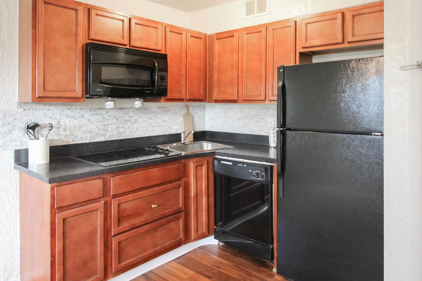 Harbor Beach Apartments Amenities