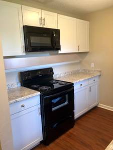 Hillwood Apartments Amenities