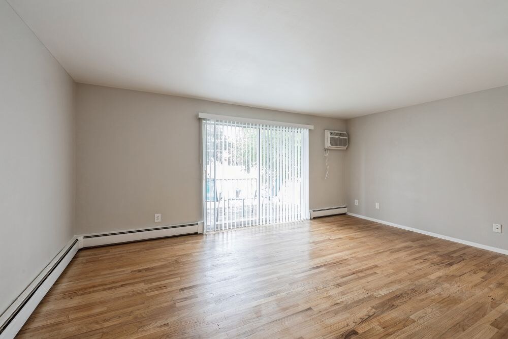 Ivanhoe Apartment Homes Amenities