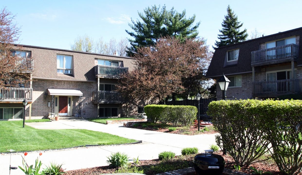 Kimberly Square Apartments Exterior