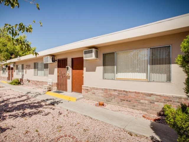 Kingsway Apartments exterior