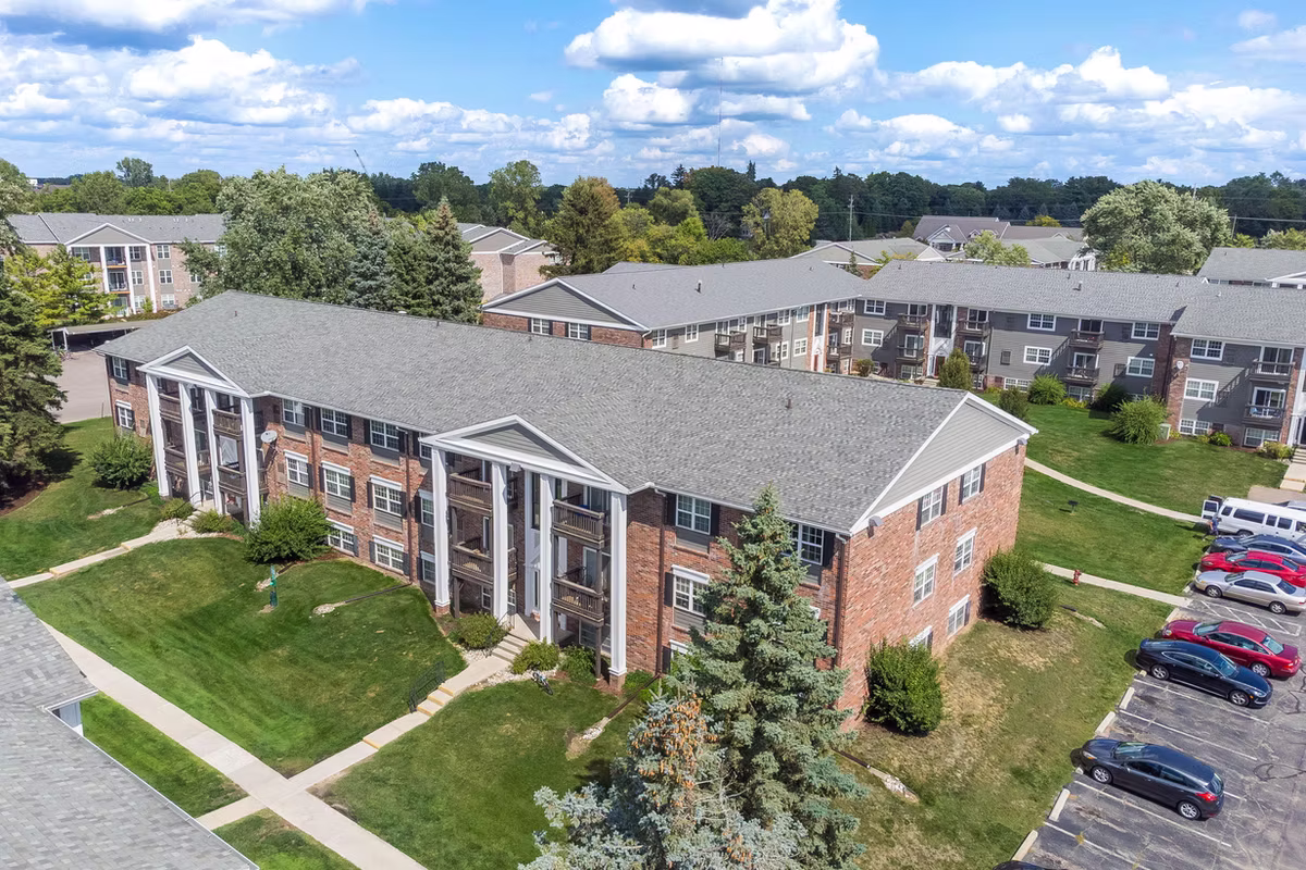 Knob Hill Apartments Amenities