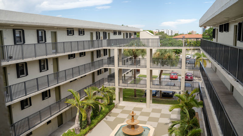 La Esperanza Hialeah Amenities