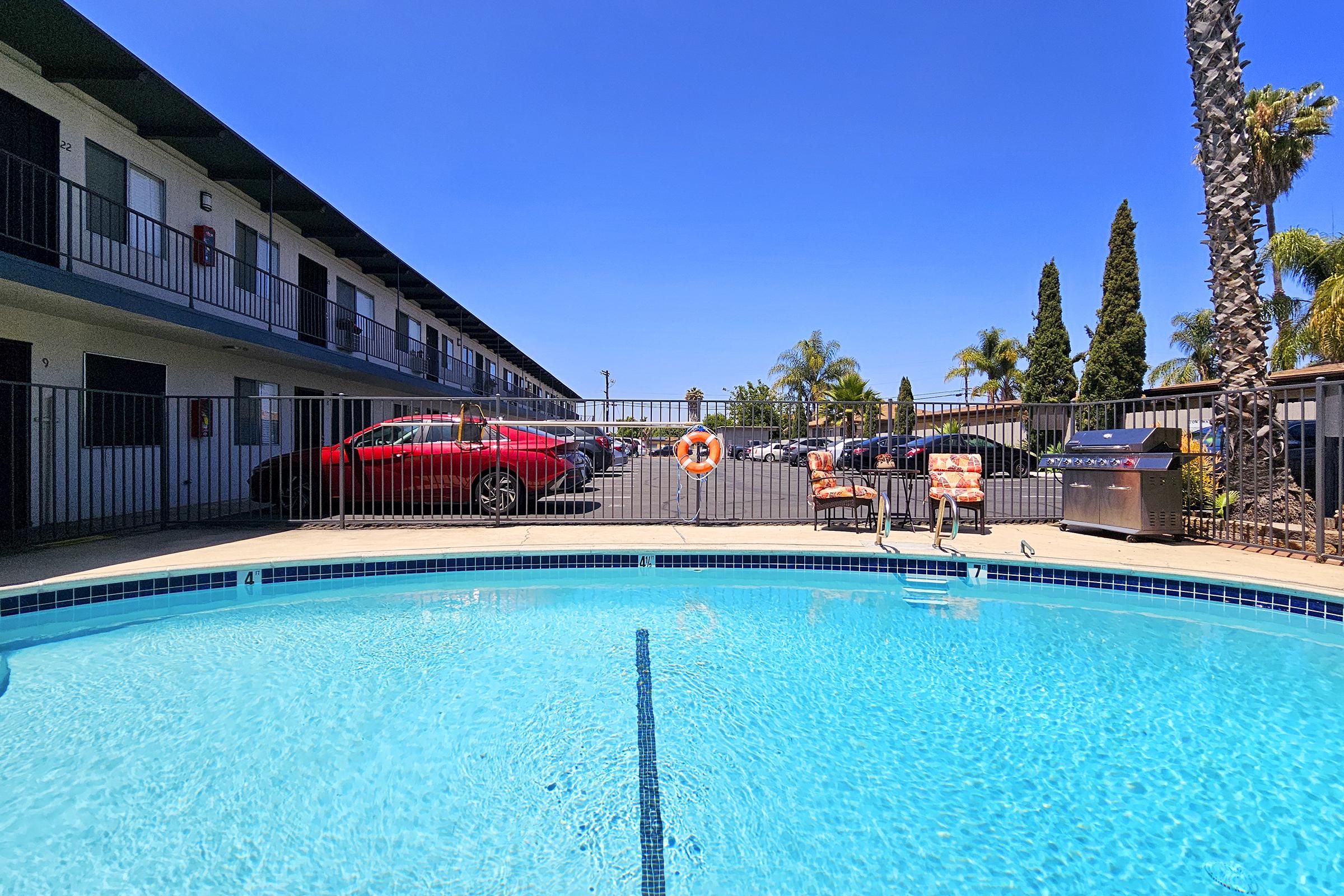 La Mesa Palms Exterior