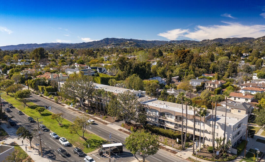 La Vicente Apartments Exterior