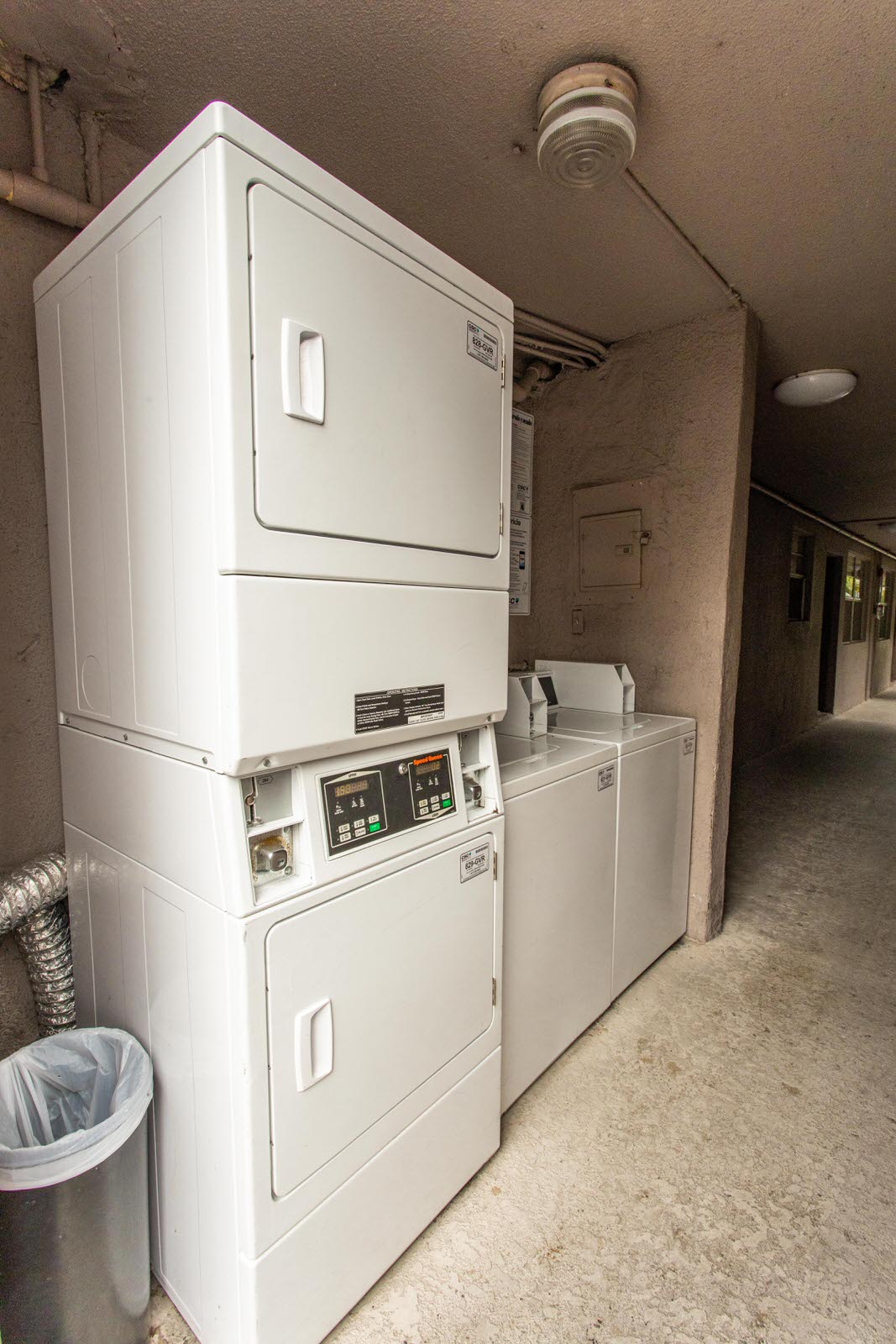 Lake House Apartments Amenities
