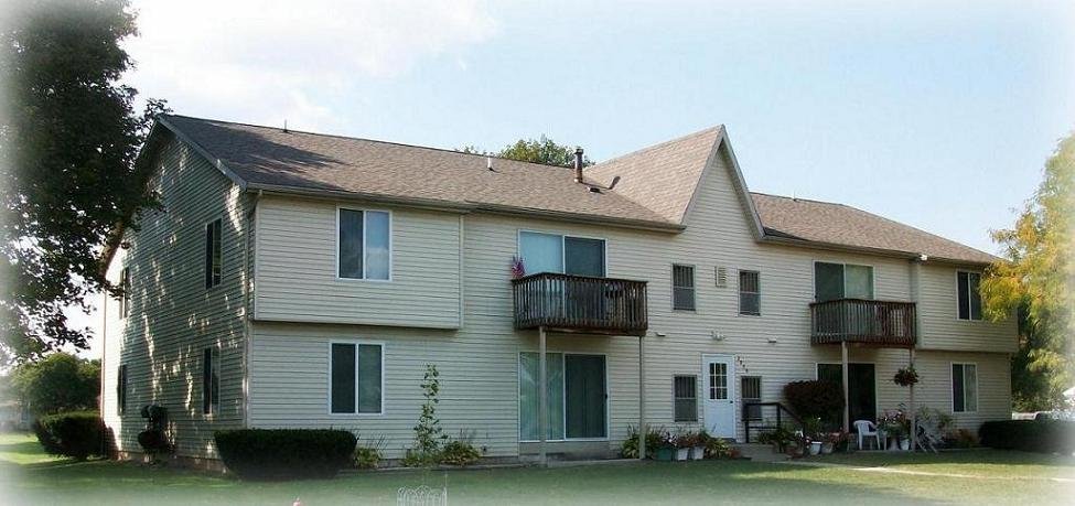 Lake of the Hills Apartments Exterior
