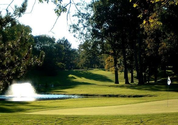 Lake of the Hills Apartments Amenities