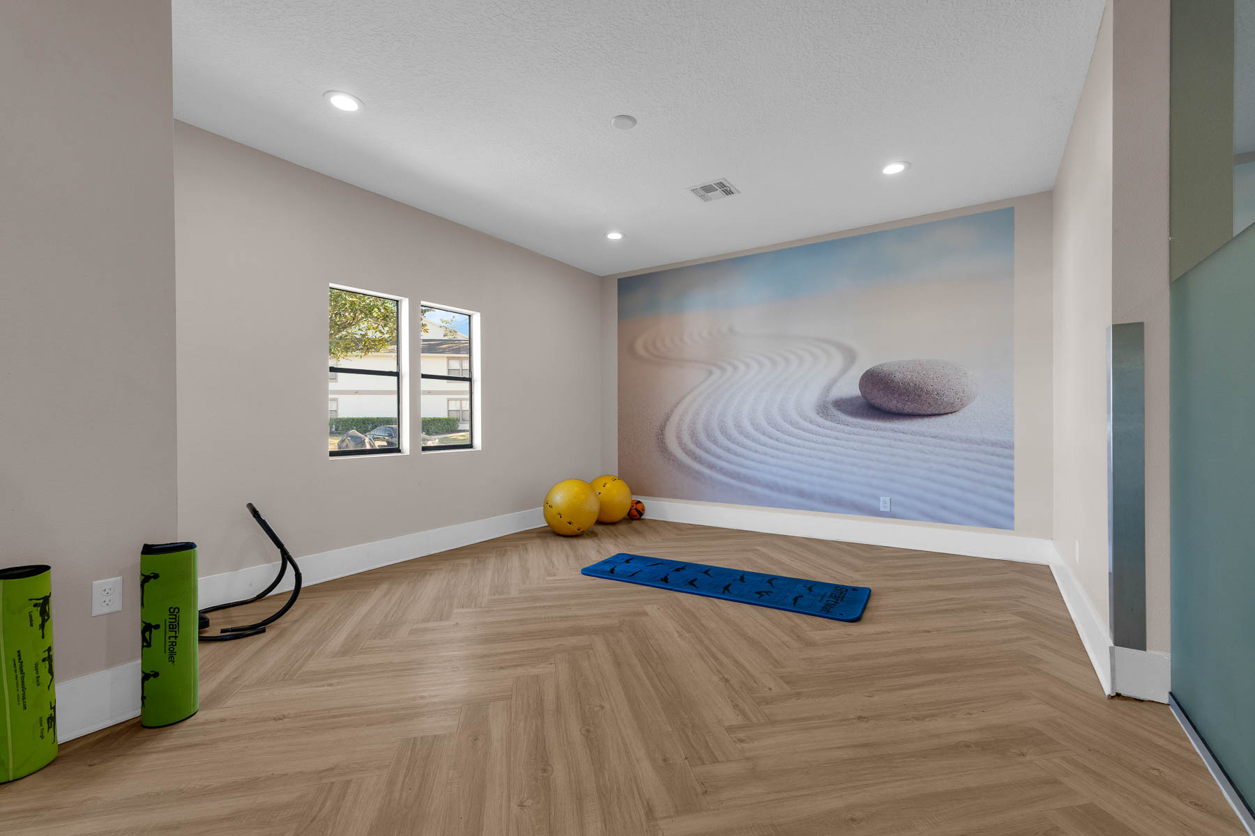 Lakes at 408 exterior