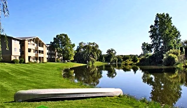 Lakeview Apartments Haslett exterior